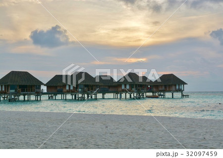 beach 32097459
