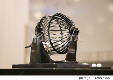 ビンゴ大会　イメージ 32097500