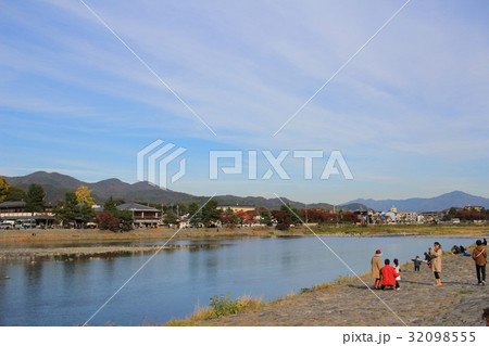 Katsura River in front of Arashiyama Mountain Katsura River in front of Arashiyama Mountain 32098555