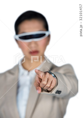 Businesswoman using virtual video glasses 32101457
