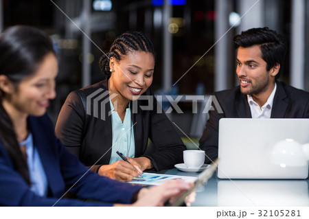 Businessman interacting with a colleague 32105281