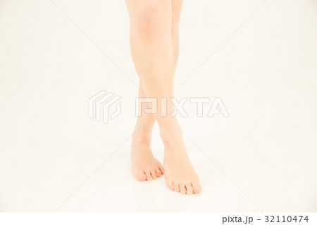 美しい脚 32110474