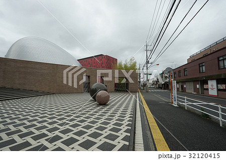 川崎市高津区洗足学園前バス停付近 32120415
