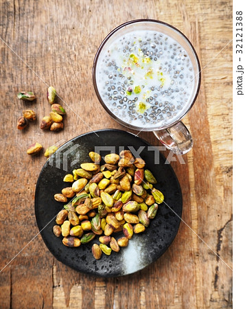 Falooda Indian dessert 32121388