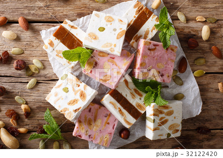 Nougat with nuts and pumpkin seeds Nougat with nuts and pumpkin seeds 32122420