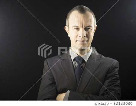 Businessman in suit aged 40s Businessman in suit aged 40s 32123030