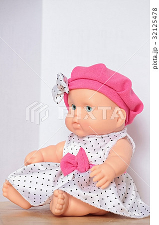 doll with pink bow 32125478