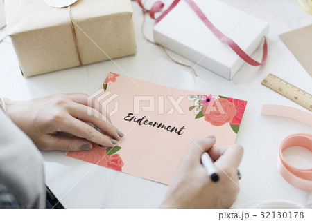 Love Fondness Flower Boarder Card Concept 32130178