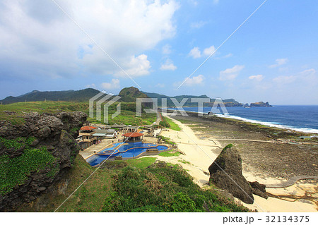 East of Taiwan 32134375