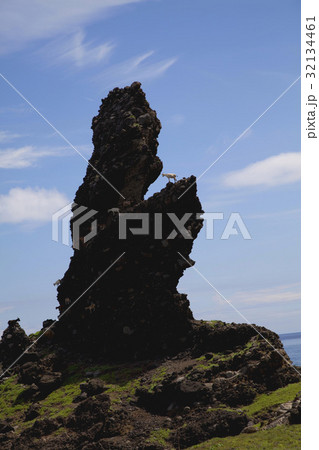 East of Taiwan East of Taiwan 32134461