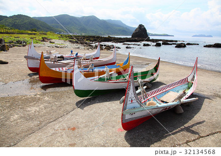 East of Taiwan East of Taiwan 32134568