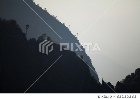 Landscape high mountain sunset at Doi Luang  32135233