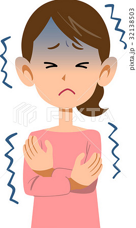 病気　女性　寒気　上半身 32138503