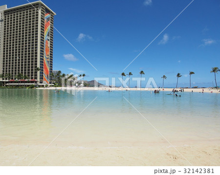Hilton Hawaiian Village & Duke Kahanamoku Lagoon Hilton Hawaiian Village & Duke Kahanamoku Lagoon 32142381