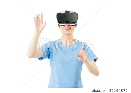 asian female surgeon touch screen by VR headset 32144372