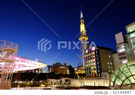 夕暮れの名古屋テレビ塔 夕暮れの名古屋テレビ塔 32144997