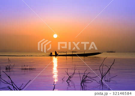 Sunset sky on the lake in south of Thailand. 32146584