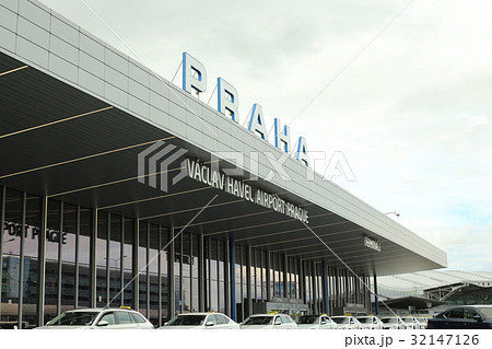 プラハ空港 32147126