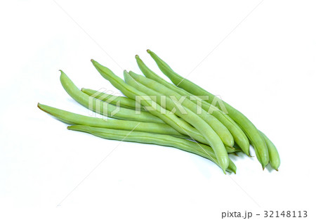 Green bean on background. 32148113