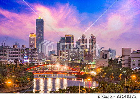 Kaohsiung, Taiwan Skyline Kaohsiung, Taiwan Skyline 32148375