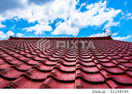 瓦屋根 32148594