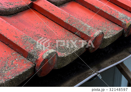 瓦屋根 32148597