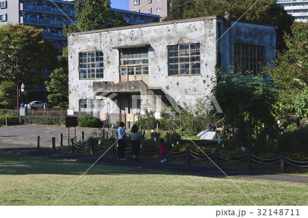 秋の旧日立航空機立川工場変電所 32148711