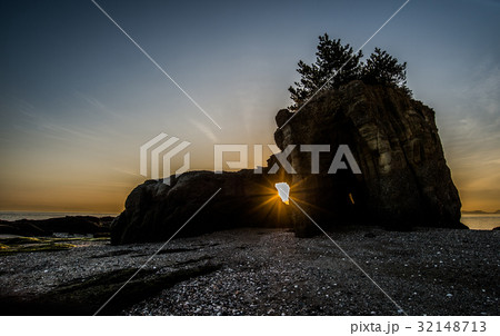 潜り岩2 潜り岩2 32148713