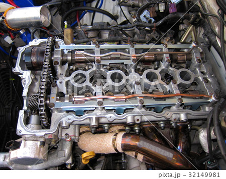 エンジン　オーバーホール　分解　整備　点検　自動車　修理　計測　検査　車検　オイル交換　メンテナンス 32149981