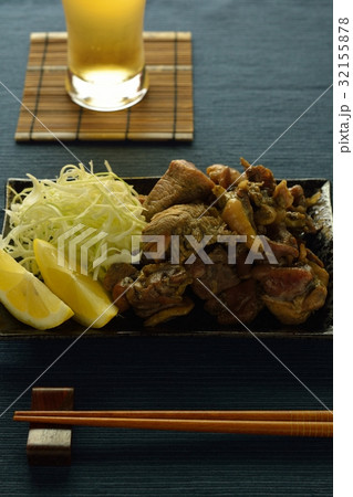 鶏の炭火焼き 鶏の炭火焼き 32155878