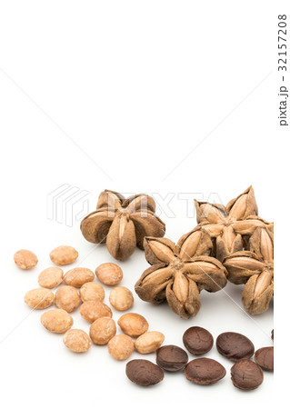 サチャインチナッツ：Sacha Inchi Nut 32157208