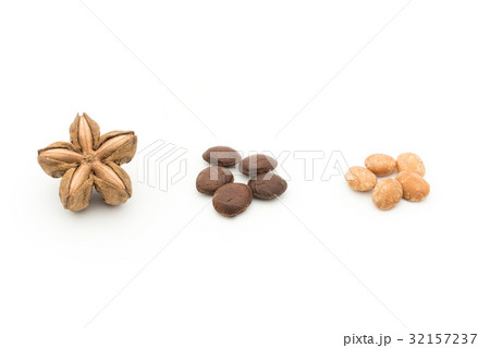 サチャインチナッツ：Sacha Inchi Nut 32157237