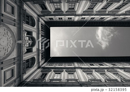 Uffizi Gallery in BW 32158395