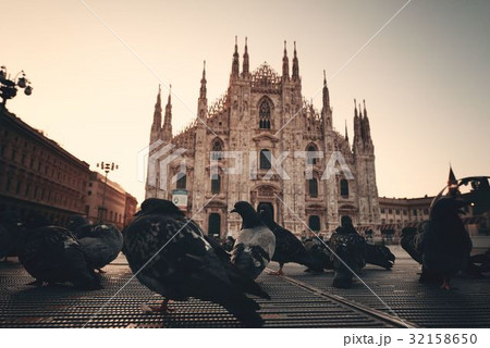 Milan Cathedral Square 32158650