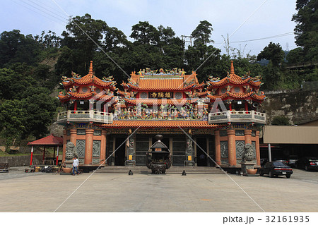 Central of Taiwan 32161935