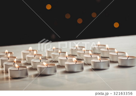 Candles burning during christmas 32163356