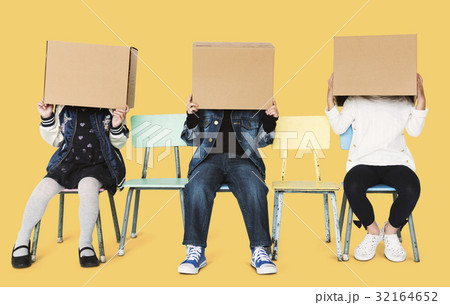 A kids and a boxes game 32164652