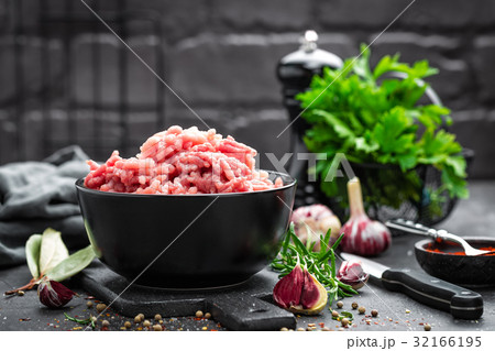 Minced meat 32166195