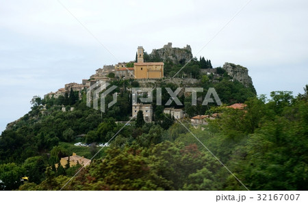 南仏「鷲の巣村」エズの遠景 32167007