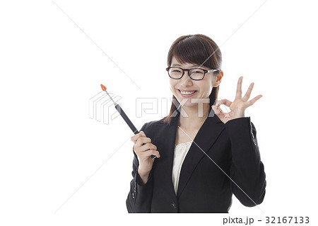 セミナーの女性講師 セミナーの女性講師 32167133
