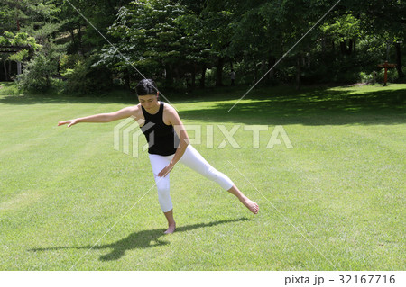 バレトン　ヨガ 32167716