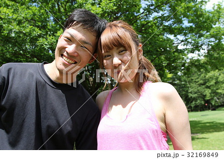 カップル　スポーツ 32169849