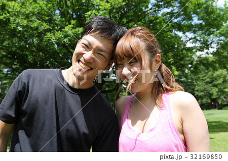 カップル　スポーツ 32169850