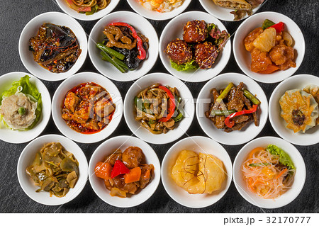 中華料理　集合　Delicious Chinese food group photo 32170777
