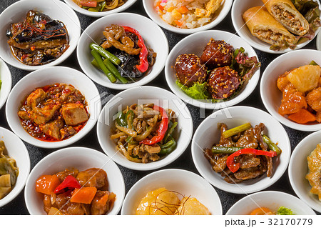 中華料理　集合　Delicious Chinese food group photo 32170779