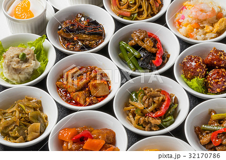中華料理　集合　Delicious Chinese food group photo 32170786