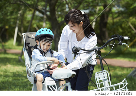 自転車親子 自転車親子 32171835