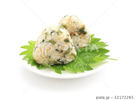 青紫蘇と梅と胡麻のおにぎり 青紫蘇と梅と胡麻のおにぎり 32172265