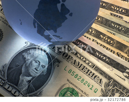 Globe dollar Globe dollar 32172786