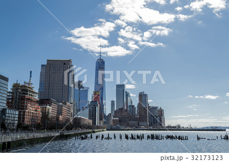 Views of the financial district from Tribeca (NYC) 32173123